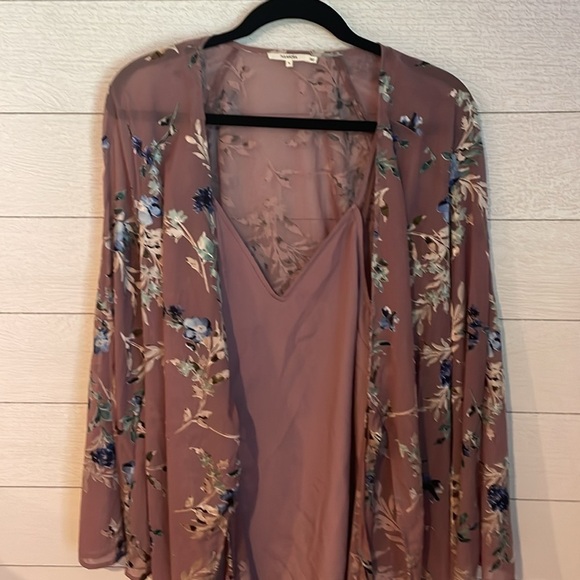 Revolve Tularosa Robin Dress in Mauve Floral party 2 piece wrap dress size Small - Picture 7 of 10